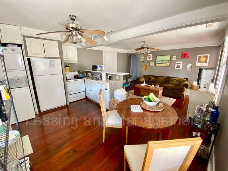 75 Pitt St #C - Photo 4 of 16