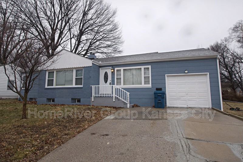 10009 E 35th St S - Photo 2 of 29