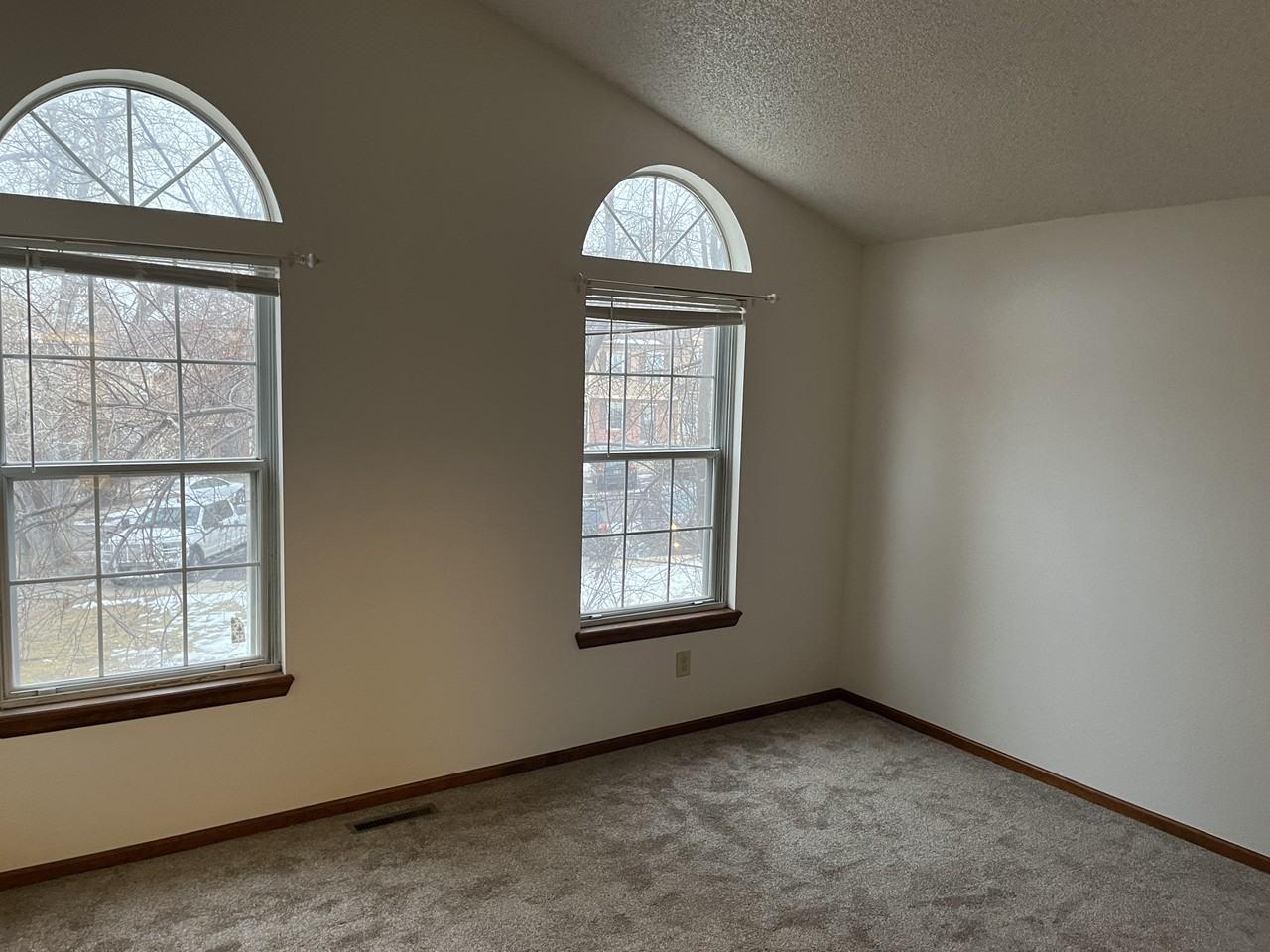 146 Pheasant Run - Photo 7 of 11