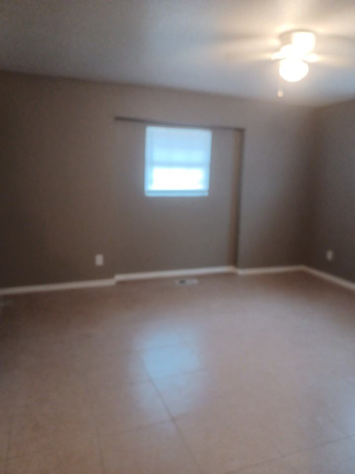 2329 Flair Dr - Photo 4 of 7