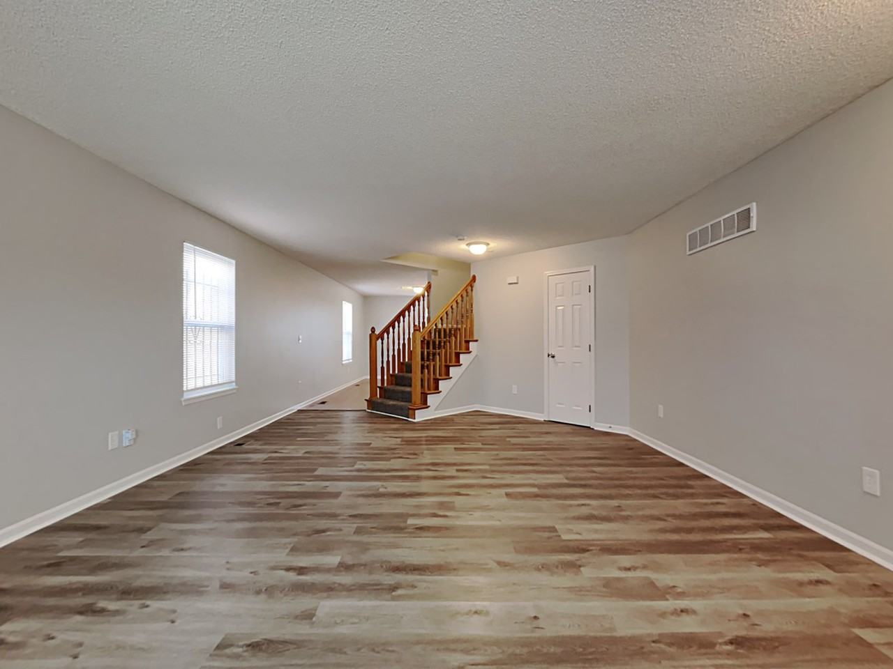 4203 Woodland Ave - Photo 2 of 23