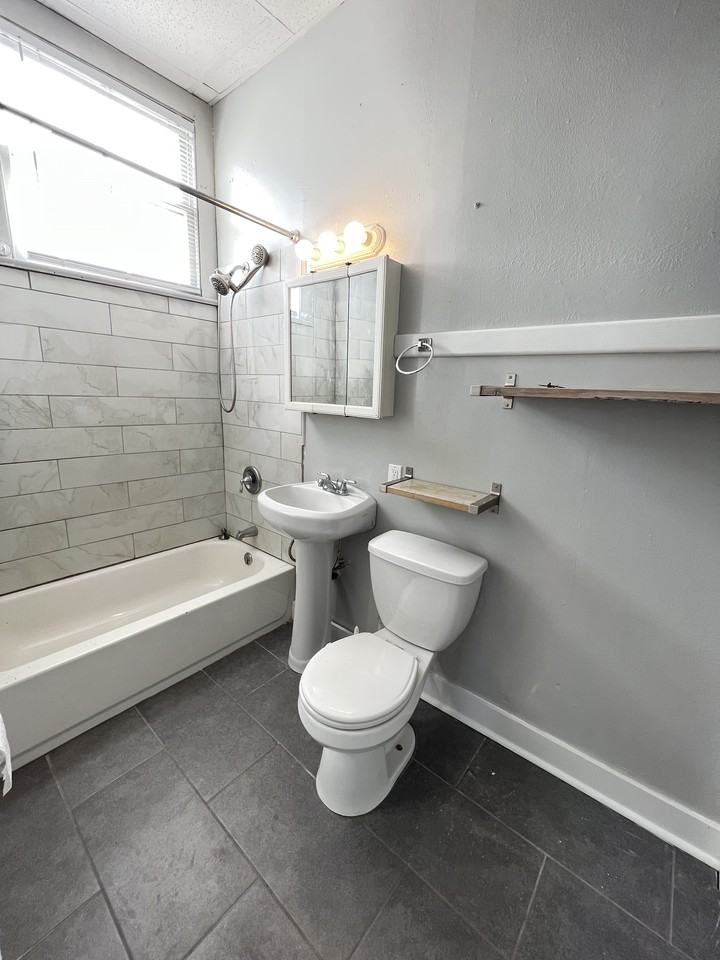 5416 Magazine St - Photo 3 of 10