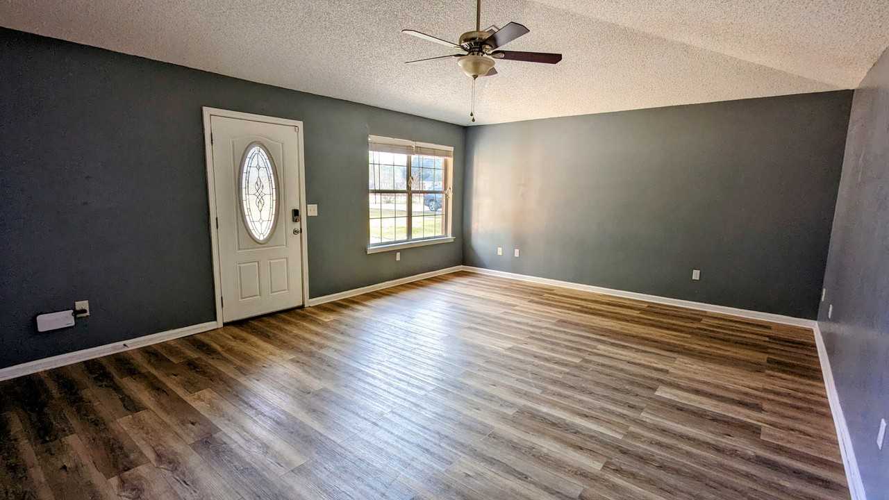 145 Cowart Rd - Photo 2 of 12