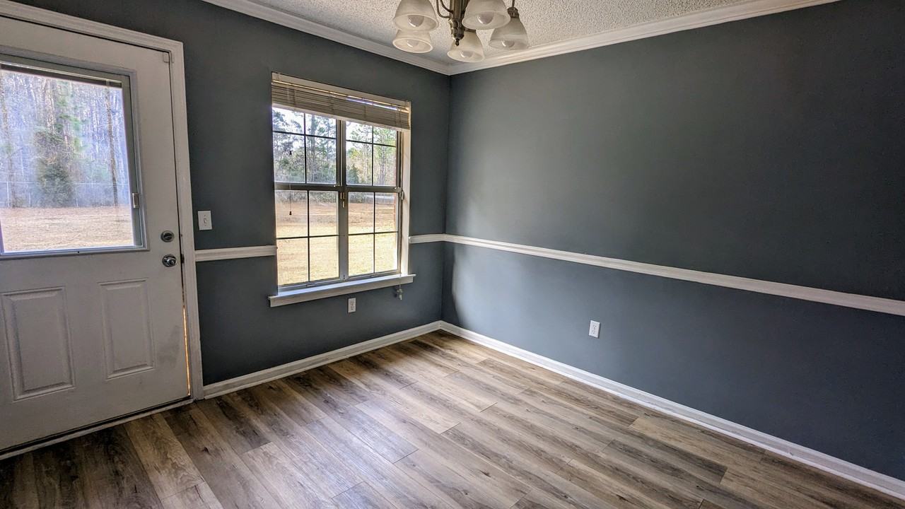 145 Cowart Rd - Photo 3 of 12