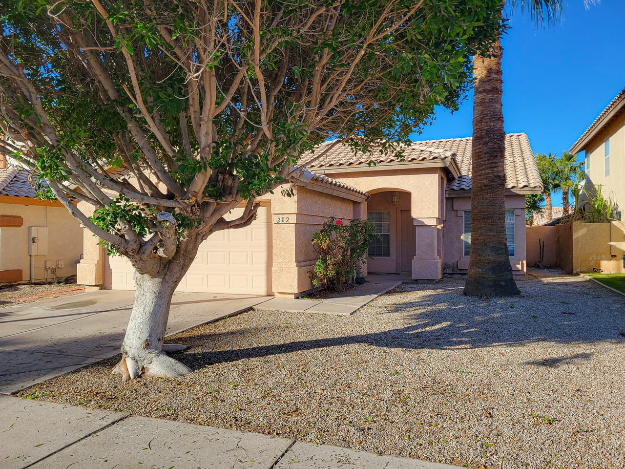 282 S Jesse St - Photo 3 of 29