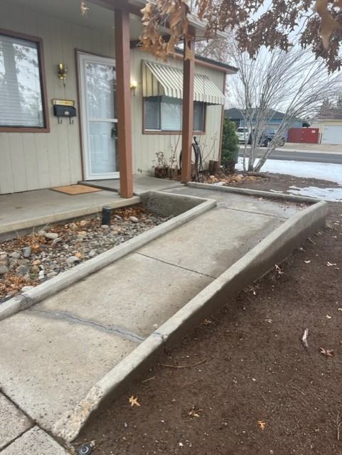 1601 Grassland Pl - Photo 3 of 13