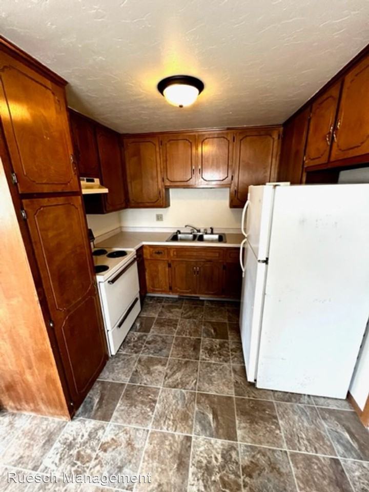 1168 Scheuring Rd. - Photo 3 of 9