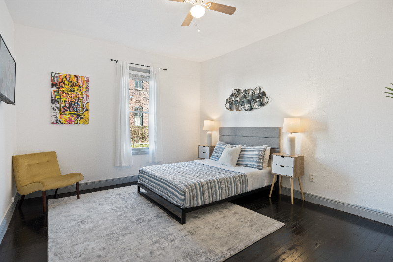 1221 E Columbus Dr #B - Photo 5 of 16