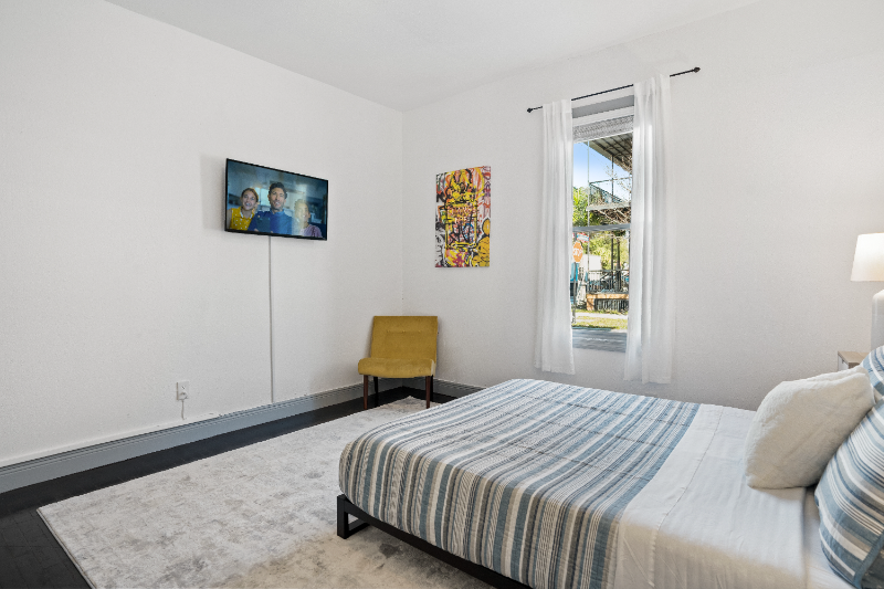 1221 E Columbus Dr #B - Photo 7 of 16