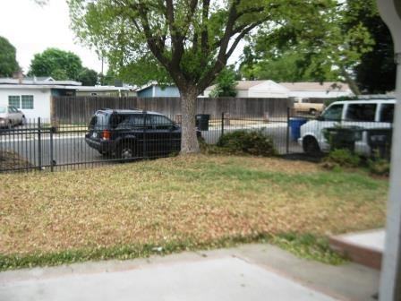 2813 Janette Way - Photo 2 of 30