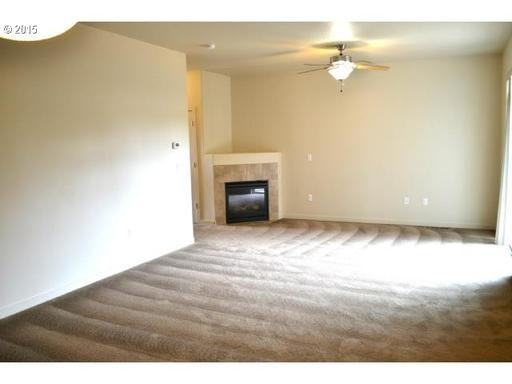 3136 NE 120th Ct - Photo 3 of 14