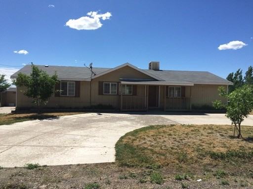 685 N 100 W St - Photo 2 of 19