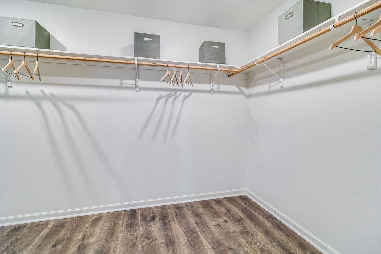 139 Santiago Ct - Photo 2 of 25