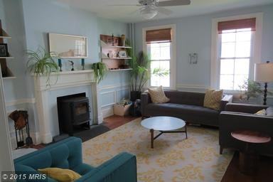 230 N Kent St - Photo 3 of 12