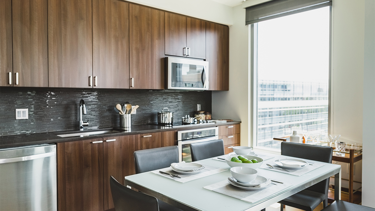 Eliot on 4th - Photo 3 of 50