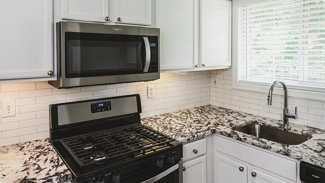 Alister Falls Church - Photo 7 of 39