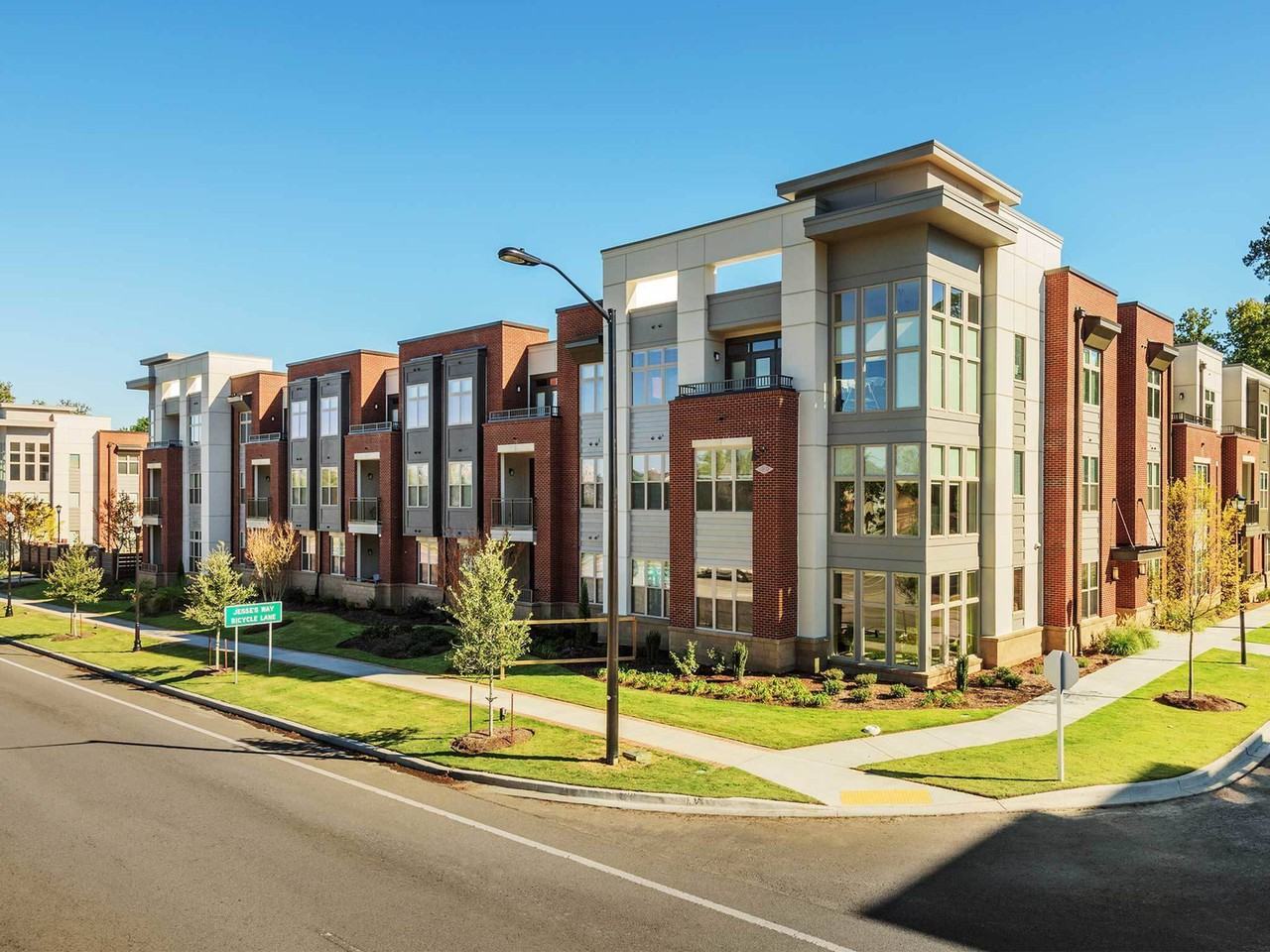 Advenir at One Eleven - Photo 2 of 30