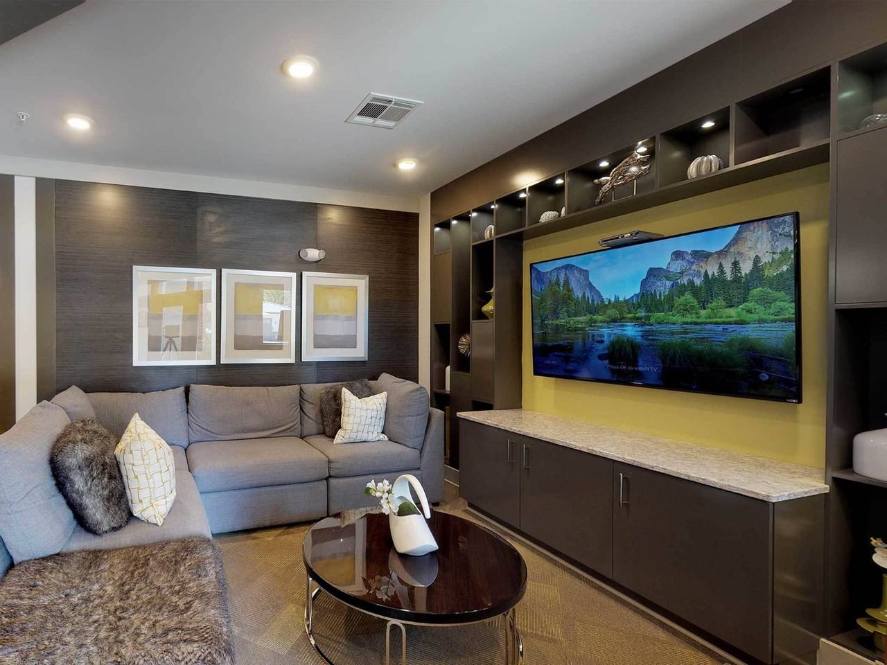 Advenir at One Eleven - Photo 3 of 30