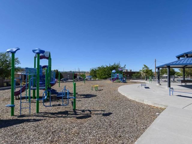 Pyramid Apartments - Photo 3 of 6