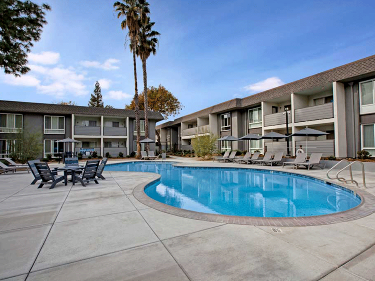 River Blu Apartments - Photo 4 of 31