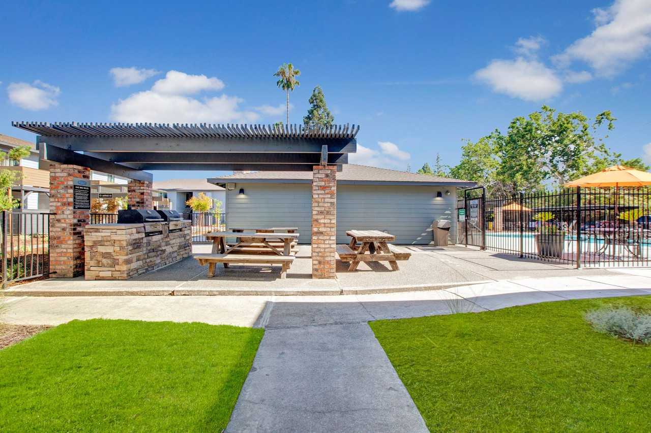 The Edison - Photo 7 of 29