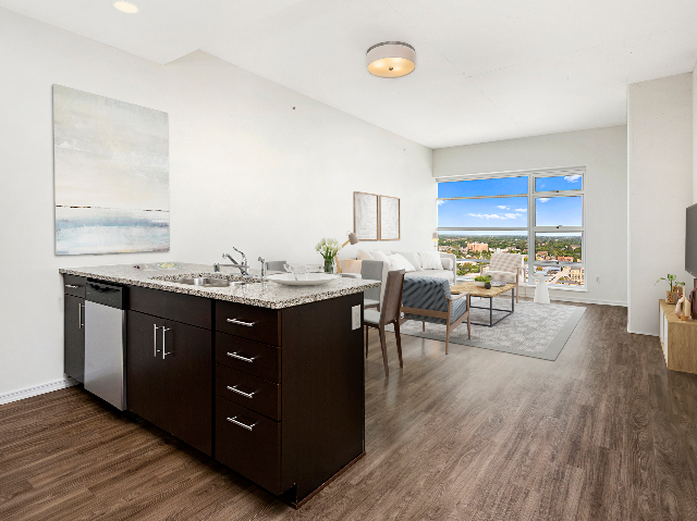 The Moderne - Photo 3 of 23