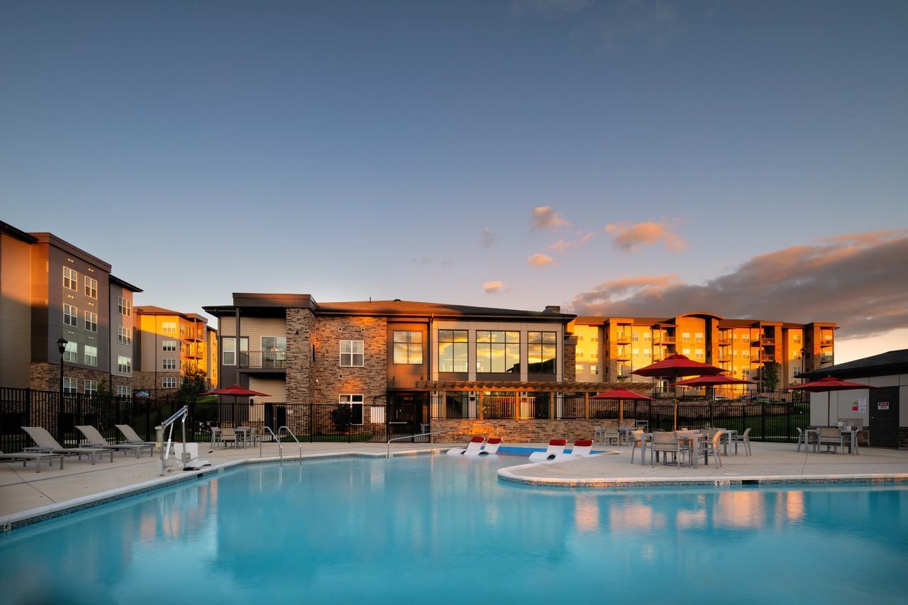 Overlook at Franklin Square - Photo 3 of 50