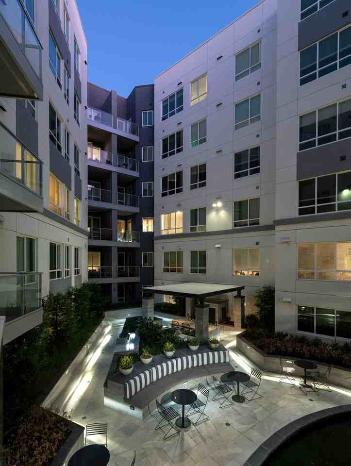 Hanover Broadway - Photo 4 of 50