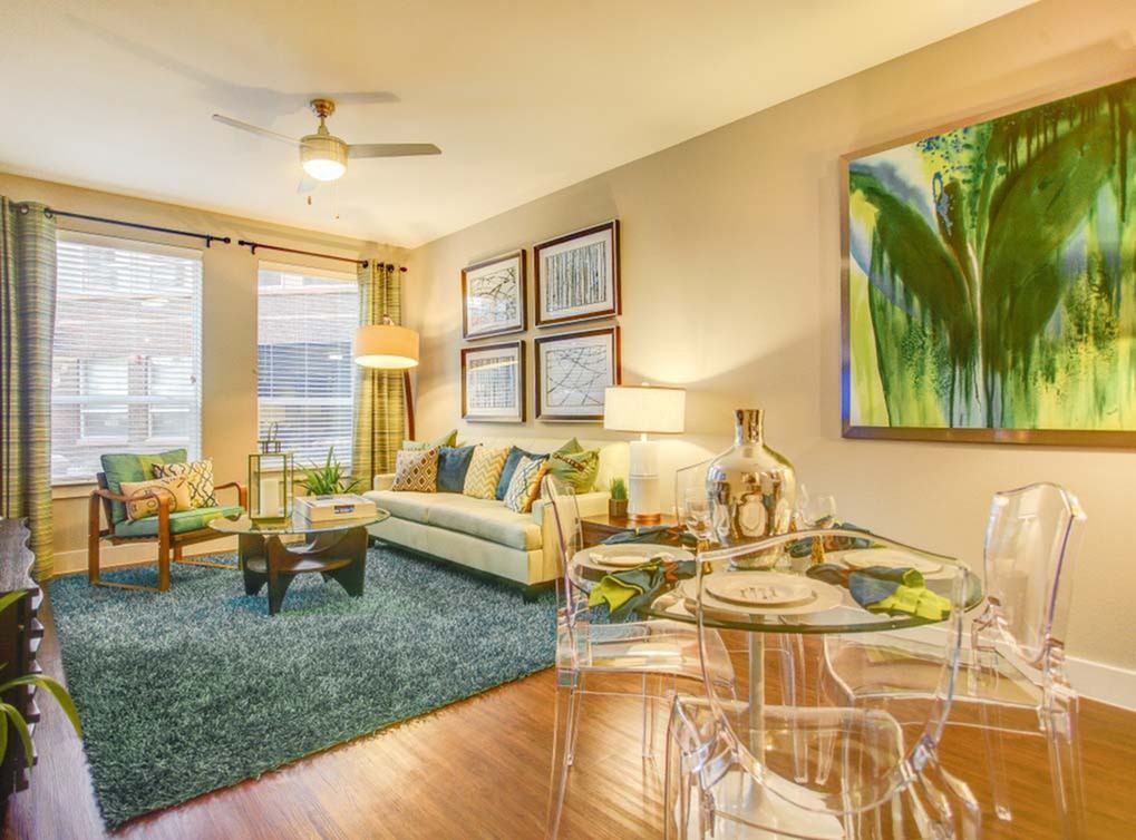 AMLI Riverfront Park - Photo 4 of 37