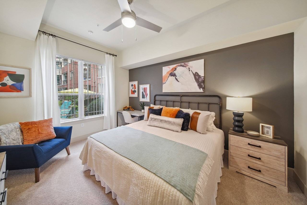 AMLI Park Avenue - Photo 5 of 47