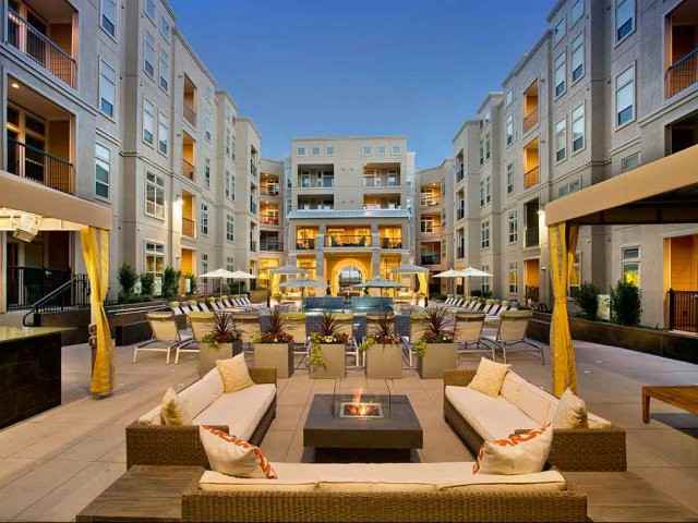 AMLI RidgeGate - Photo 2 of 42