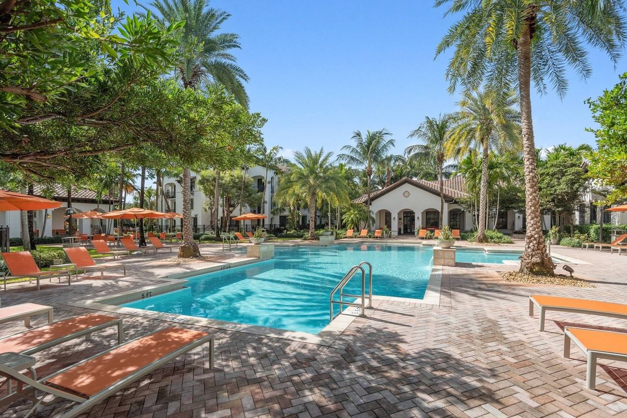 AMLI Toscana Place - Photo 2 of 40