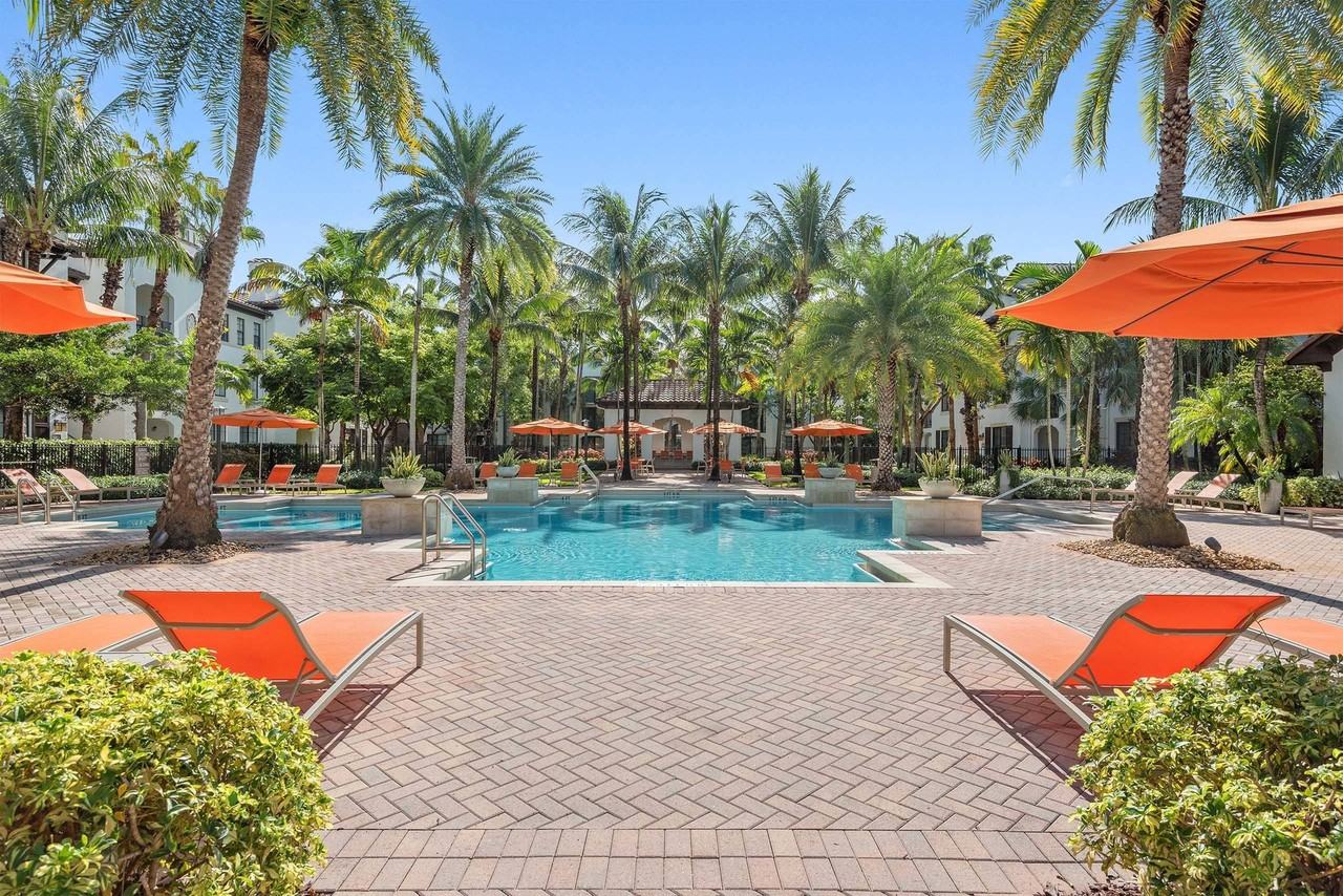 AMLI Toscana Place - Photo 3 of 40