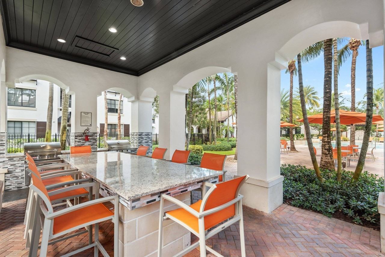 AMLI Toscana Place - Photo 5 of 40