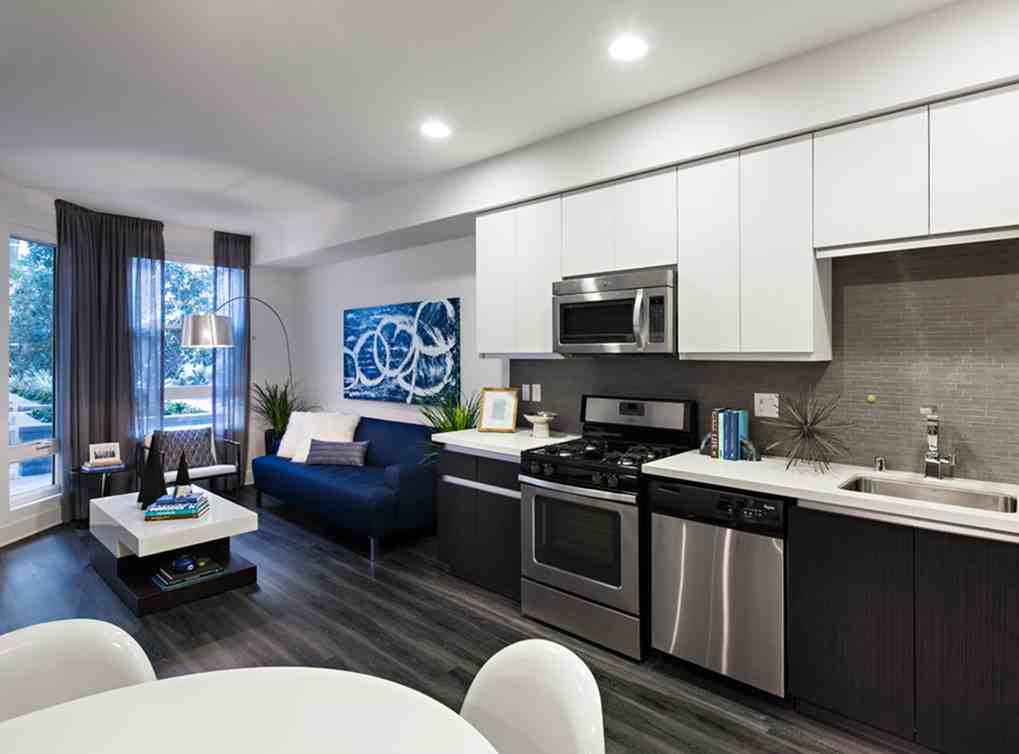 AMLI Lex on Orange - Photo 2 of 41