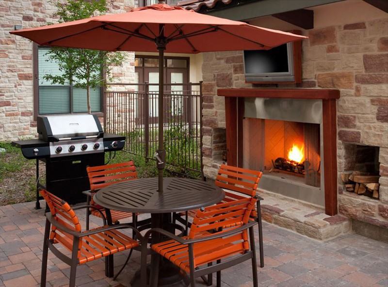 AMLI at Escena - Photo 4 of 34