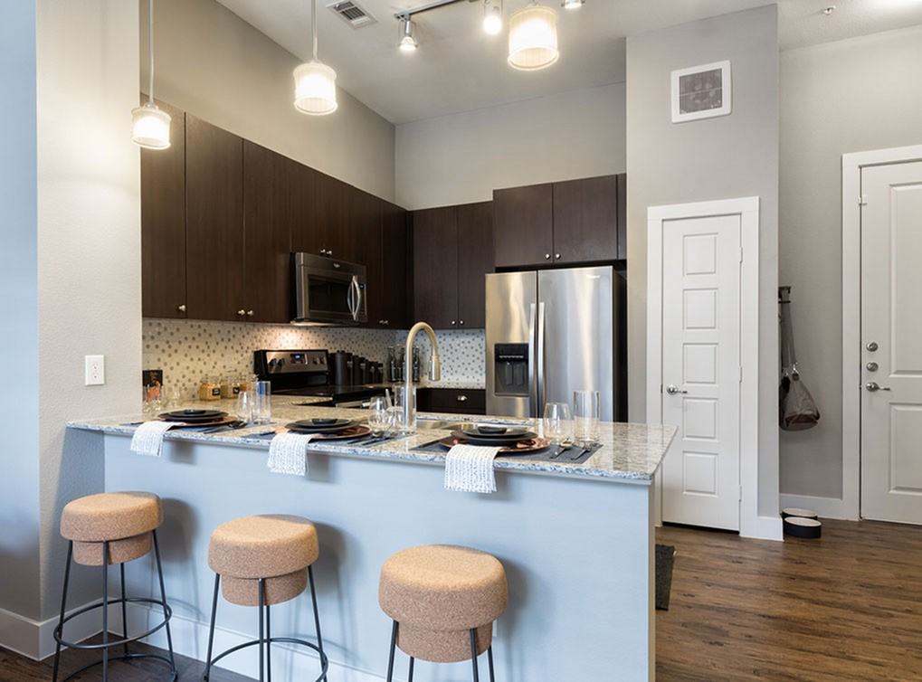 AMLI Frisco Crossing - Photo 3 of 48