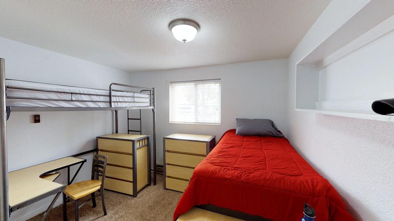 The Pines - Photo 4 of 10