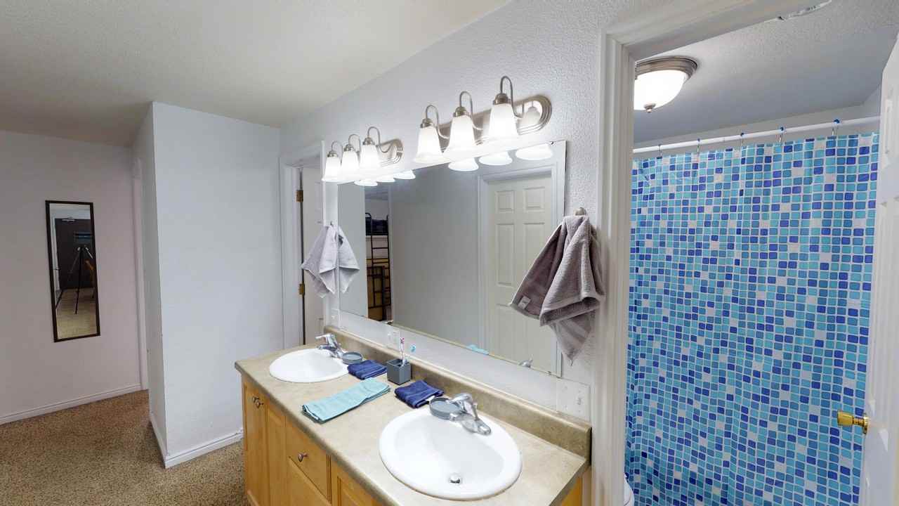 The Pines - Photo 5 of 10