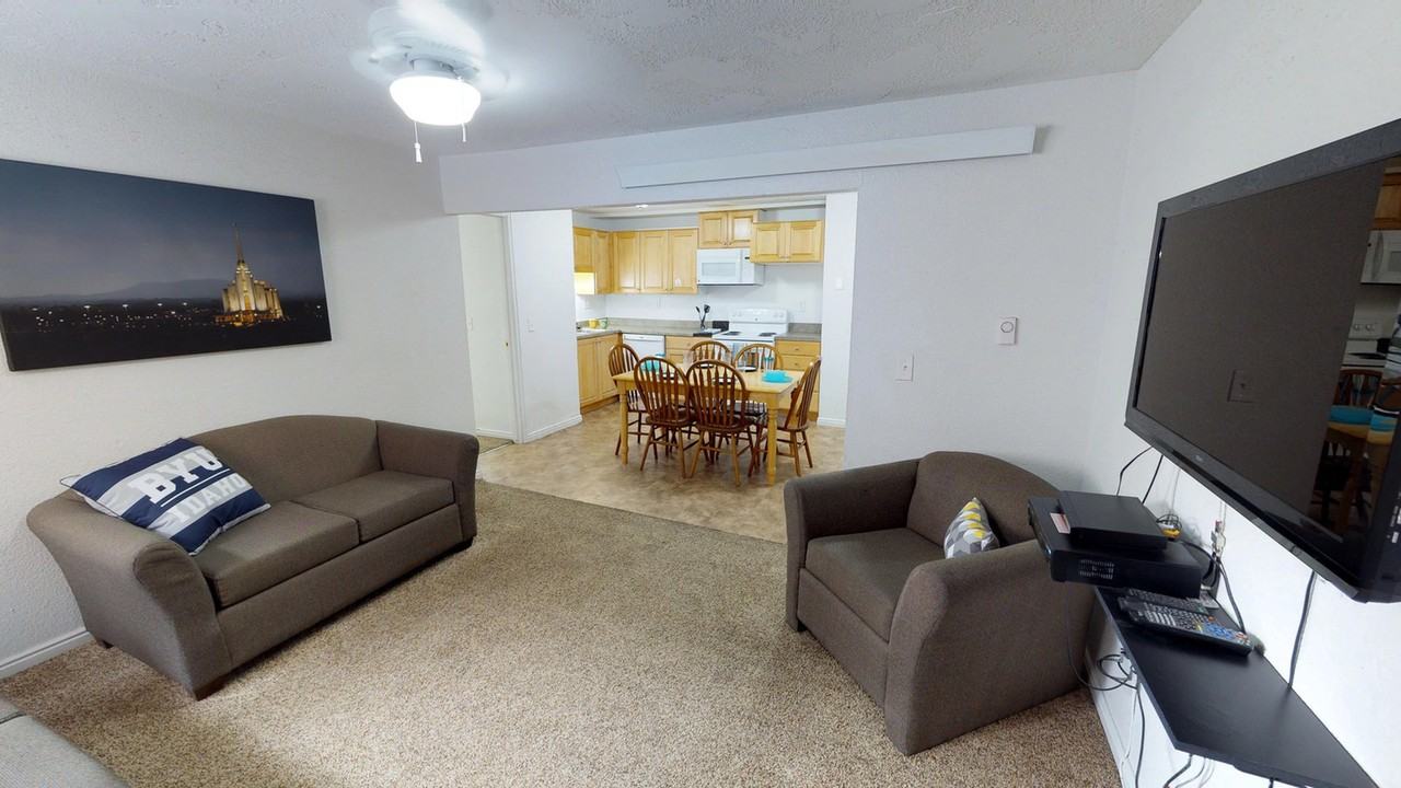 The Pines - Photo 6 of 10