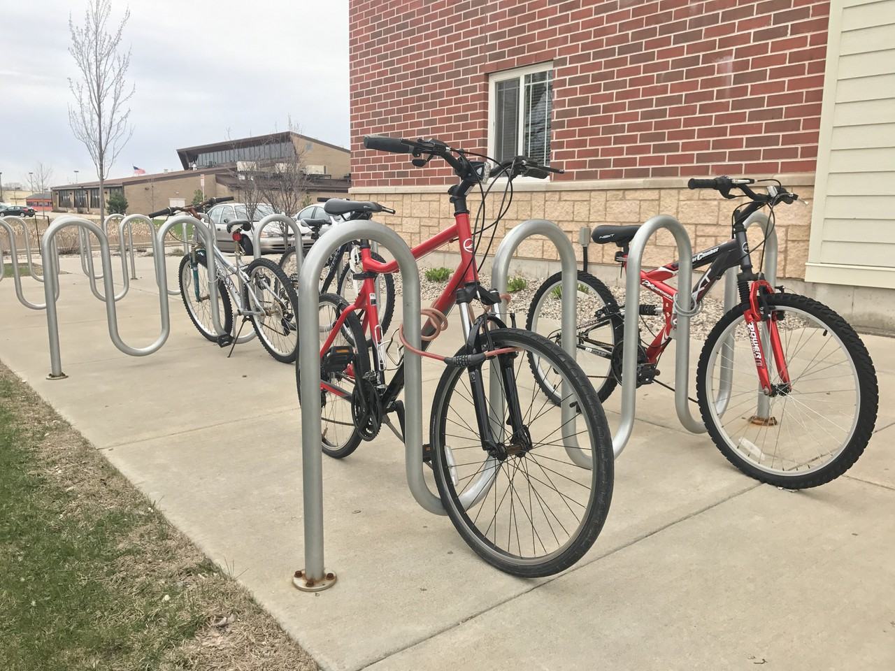 Fox Village at UWO Fox Cities Menasha Apartments 1284 Midway Rd