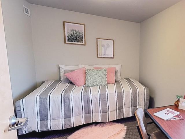 Fox Village at UWO Fox Cities Menasha Apartments 1284 Midway Rd