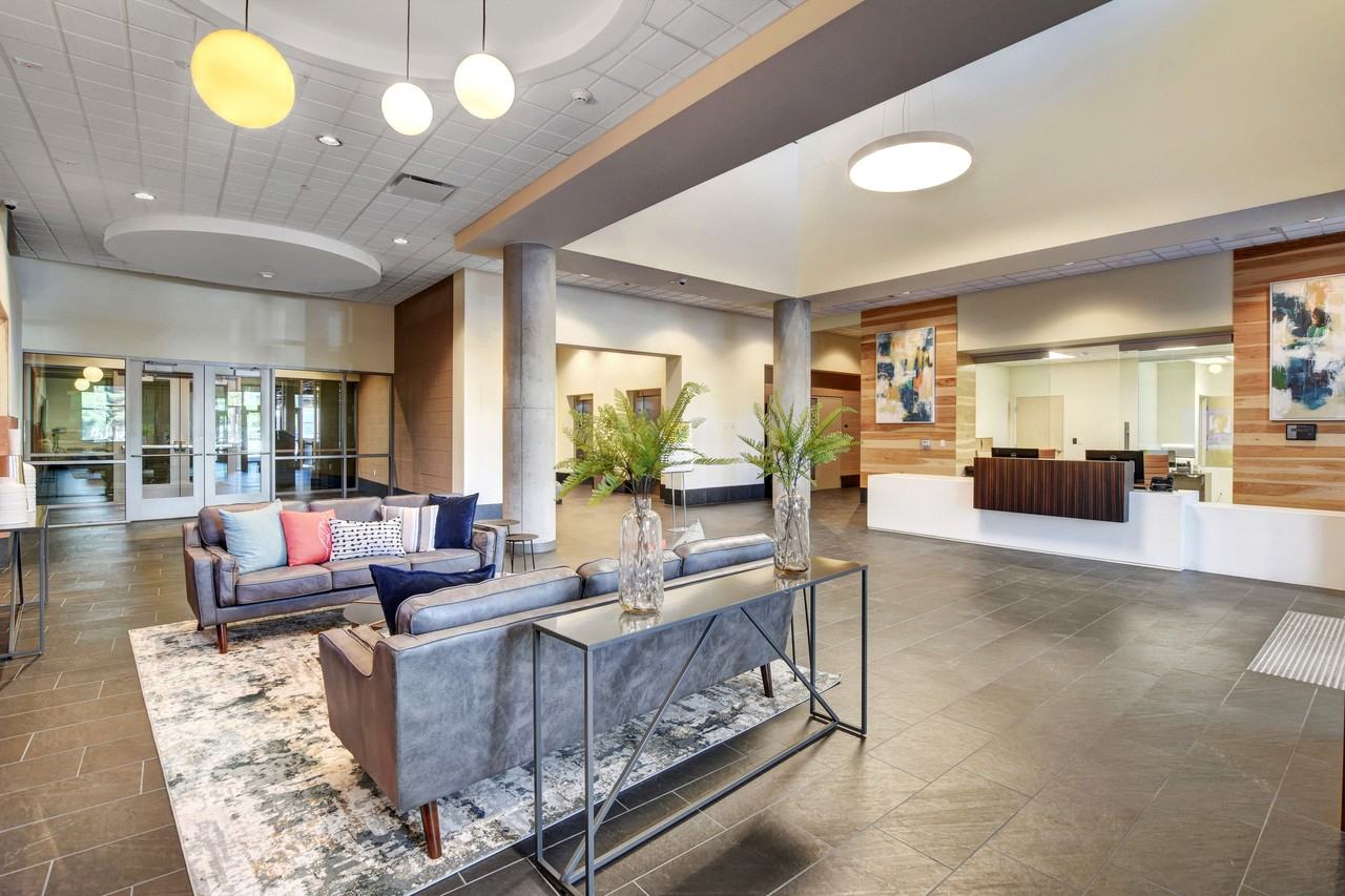 Echo 1055:  Off-Campus Student Housing - Photo 2 of 58