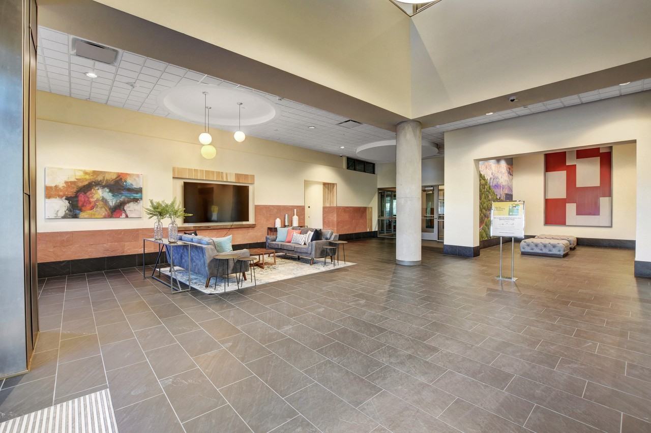 Echo 1055:  Off-Campus Student Housing - Photo 3 of 50