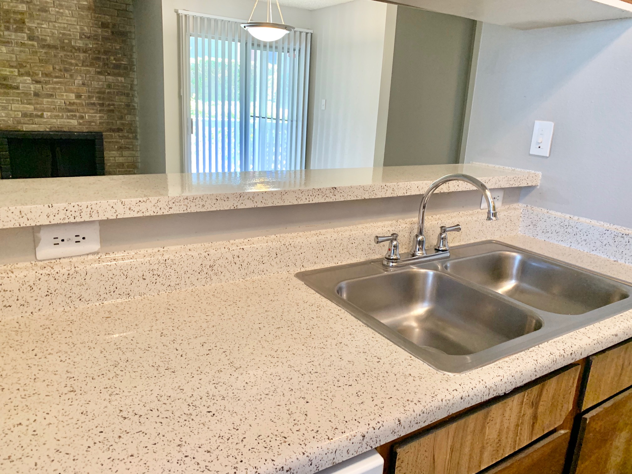 Bellaire Oak Ridge {20220718} - Photo 7 of 42