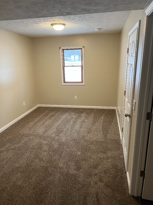 856 Sharon - Photo 3 of 13