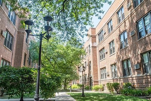 North Elaine Place - Photo 3 of 40