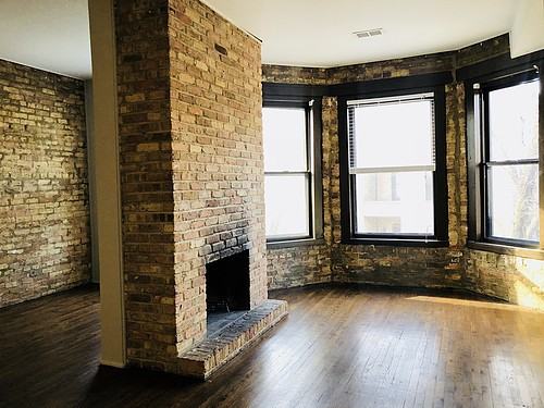 North Elaine Place - Photo 5 of 40