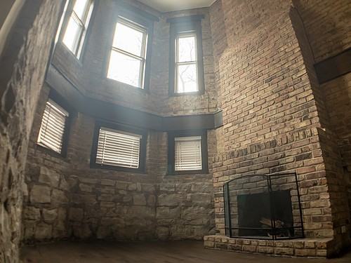 North Elaine Place - Photo 7 of 40