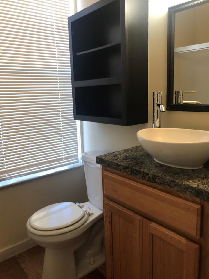 522 Mabbette St #5 - Photo 2 of 5